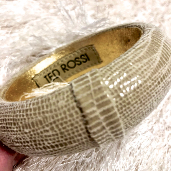 Ted Rossi Cream Snakeskin Bangle - Picture 5 of 6